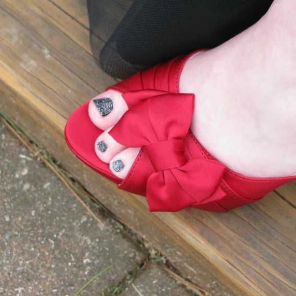 Michaelangelo Maribelle Red 4 inch heels size 6.5 - Picture 9 of 9